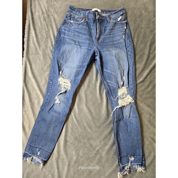 Abercrombie & Fitch Jeans‎ Women's 28 9R Ultra High Rise Distressed Straight - Picture 1 of 13